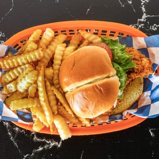 Tender Sandwich with Crinkle Fries