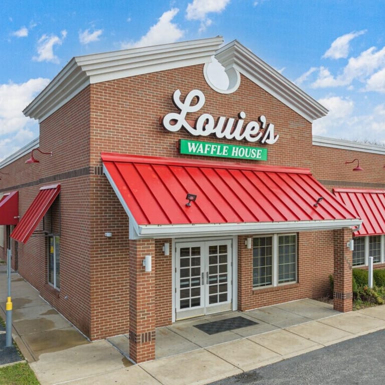 Louie’s Waffle House By Day