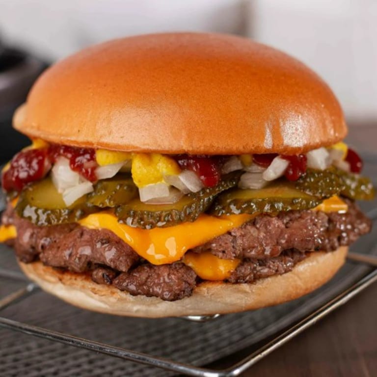 Juicy Burgers: American Classics and Fusion Creations