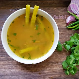 Murungakai Rasam (Drumstick)