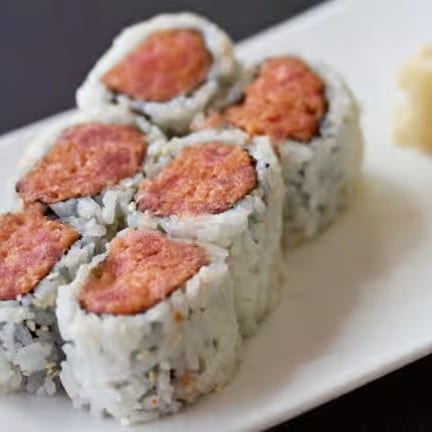 Spicy Tuna Maki Roll.
