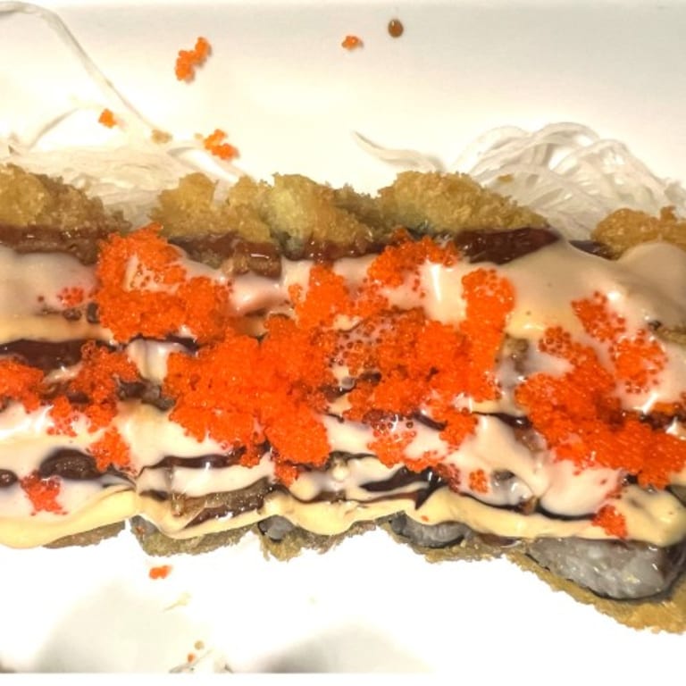 Dynamite Roll: A Sushi Sensation