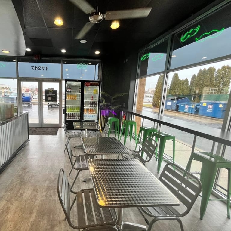 Dine-In and Enjoy the Vibes 🌟