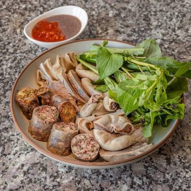 Authentic Vietnamese Pho and Noodle Soups