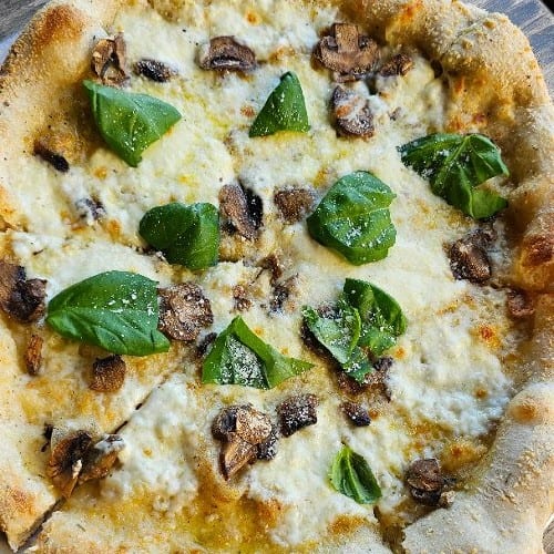 Truffle Classic Pizza (Medium).