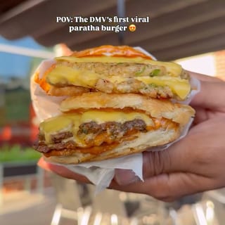 Paratha Smash Burger Beef w/Fries