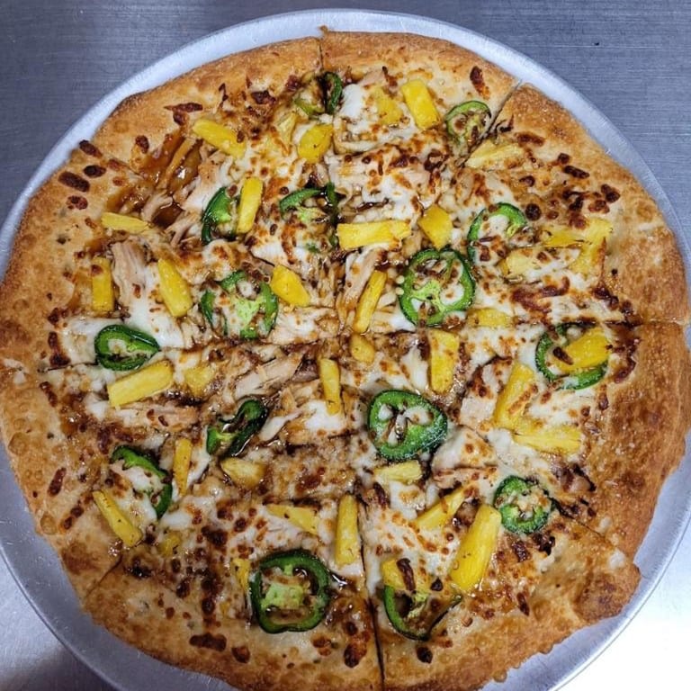 Twisted Cravings: Pizza Reinvented!