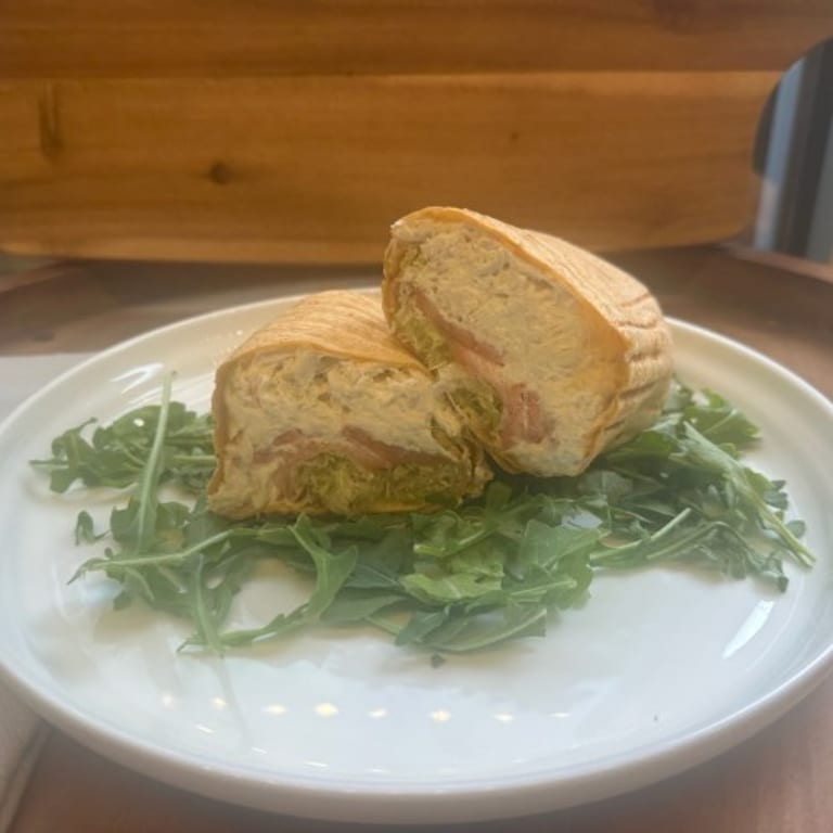 Delicious Chicken Salad: A Fresh Italian Deli Favorite