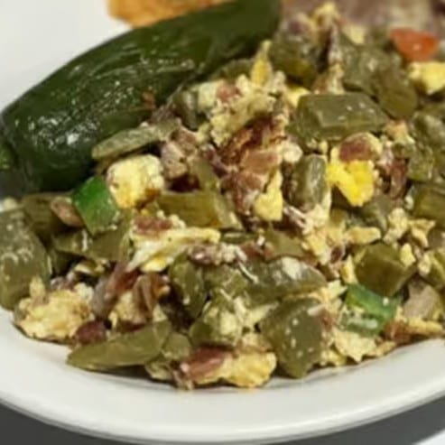 Huevos Con Nopales.