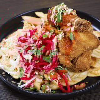 Pollo Con Tajadas De Plátano Verde