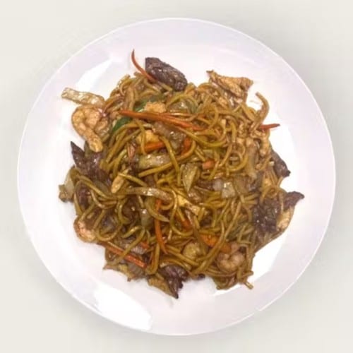 F20. House Special Fried Noodles.