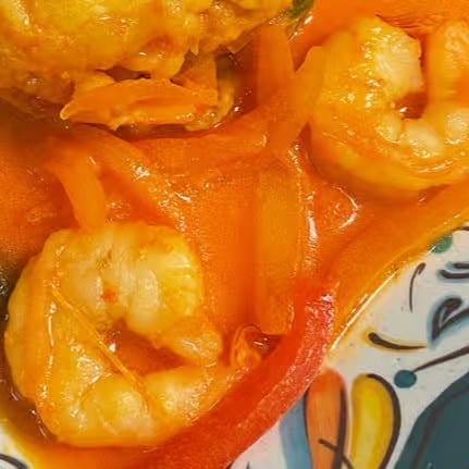 Camarones al ajillo.
