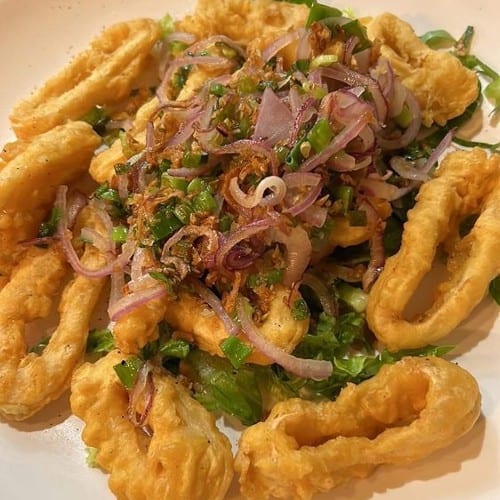 8. Muc Rang Muoi / Salt & Pepper Squid.