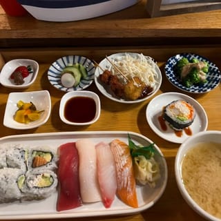 Sushi & Roll Teishoku