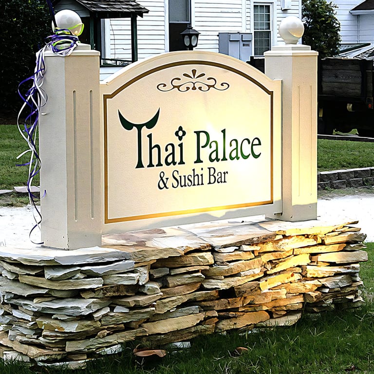 Welcome to Thai Palace & Sushi Bar