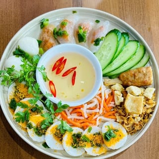 A13. Three Kinds (Hue Style) Dumplings Banh Bot Loc, Beo, It