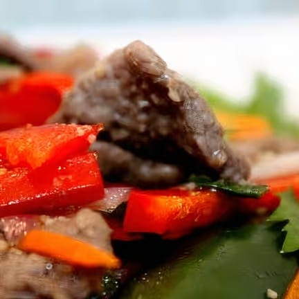 Pepper Steak Beef / ผัดเนื้อ.