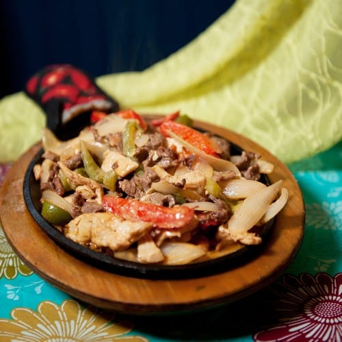 TEXANAS FAJITAS WITH CREAM SAUCE.