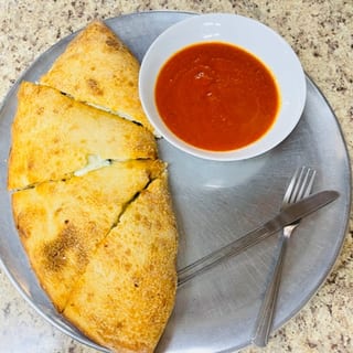 Calzone (feeds 1 or 2)