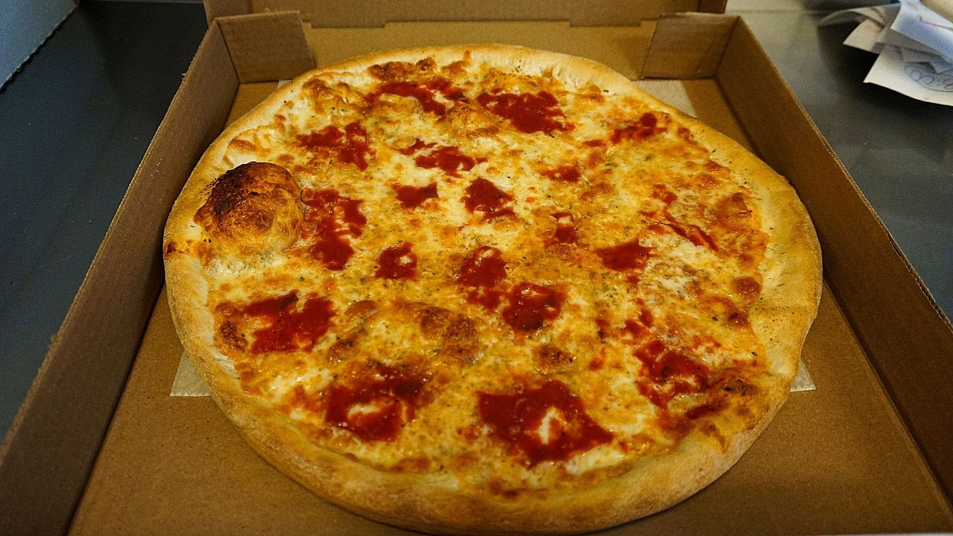 Upside Down Pizza (Medium 14'').