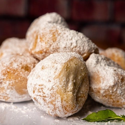 Zeppole (5 Pieces).