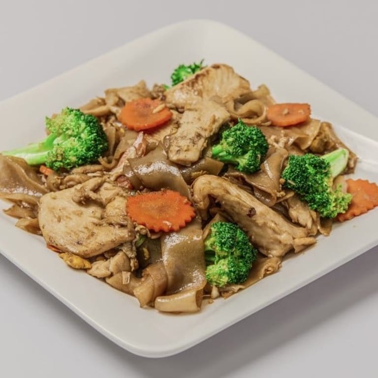 Sticky Rice Delights: Thai, Chinese, and More