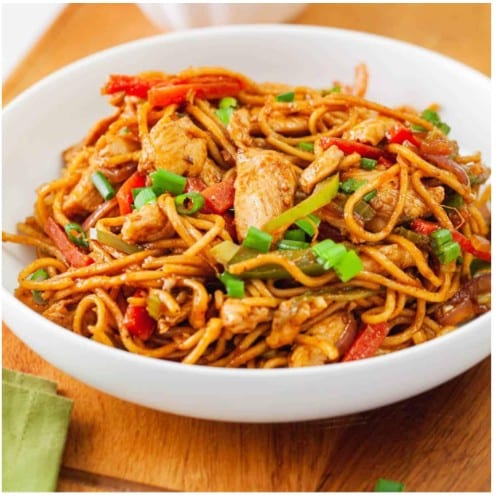Hakka Noodles (Chicken).