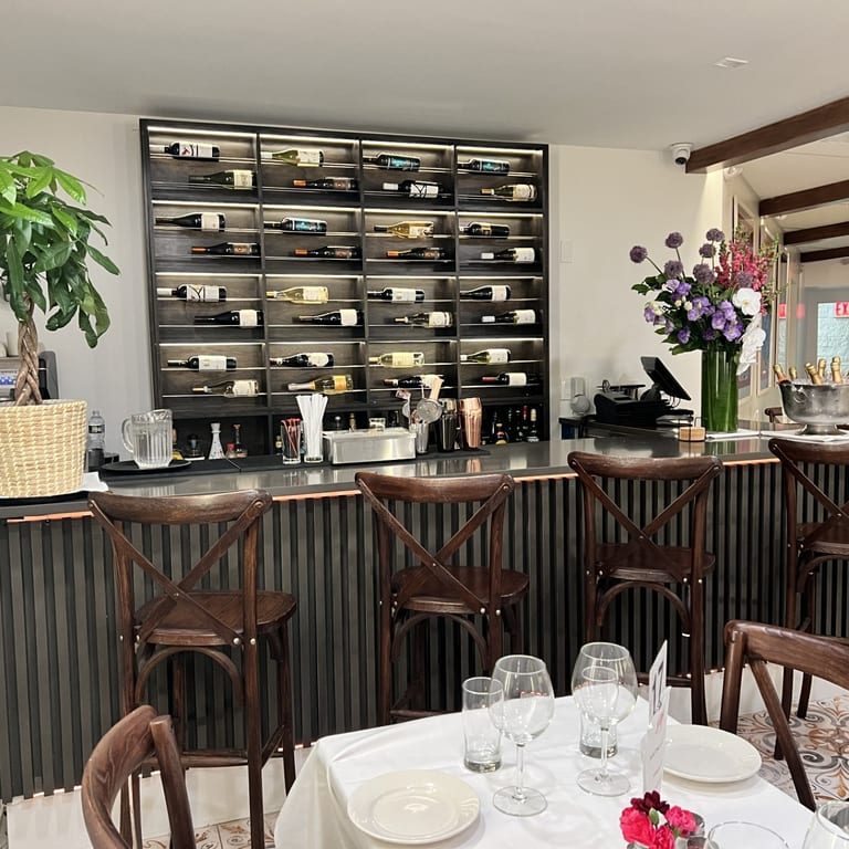 Welcome to Alba's Pizzeria & Restaurant!