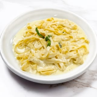 Fettuccine Alfredo
