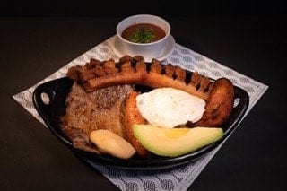 Bandeja paisa.