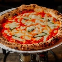 Margherita Pizza.