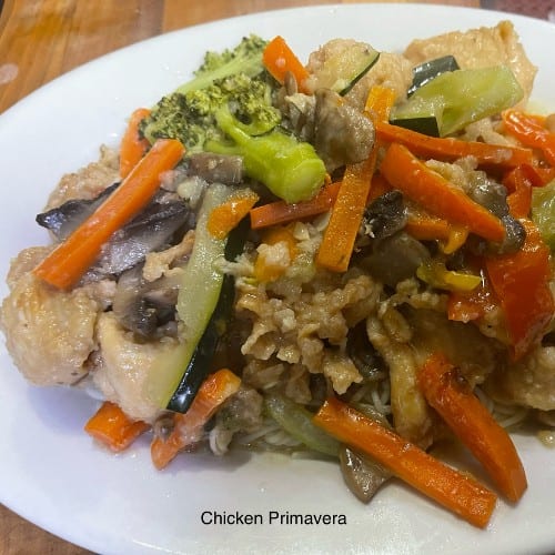 Chicken Primavera Garlic & Oil or Red Sauce w/ Pasta.