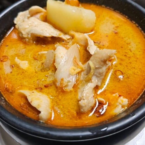 Kaeng Mussamun.