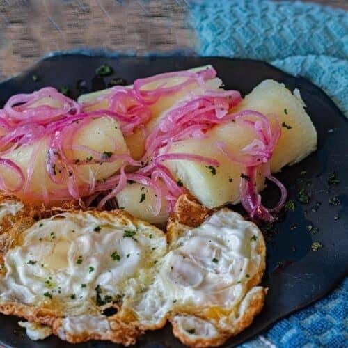 Cassava or Green Banana / Yuca O Guineo.