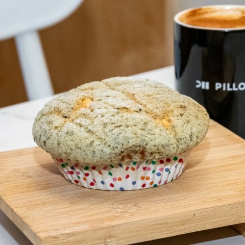 Black Seasme Melonpan (Bun).