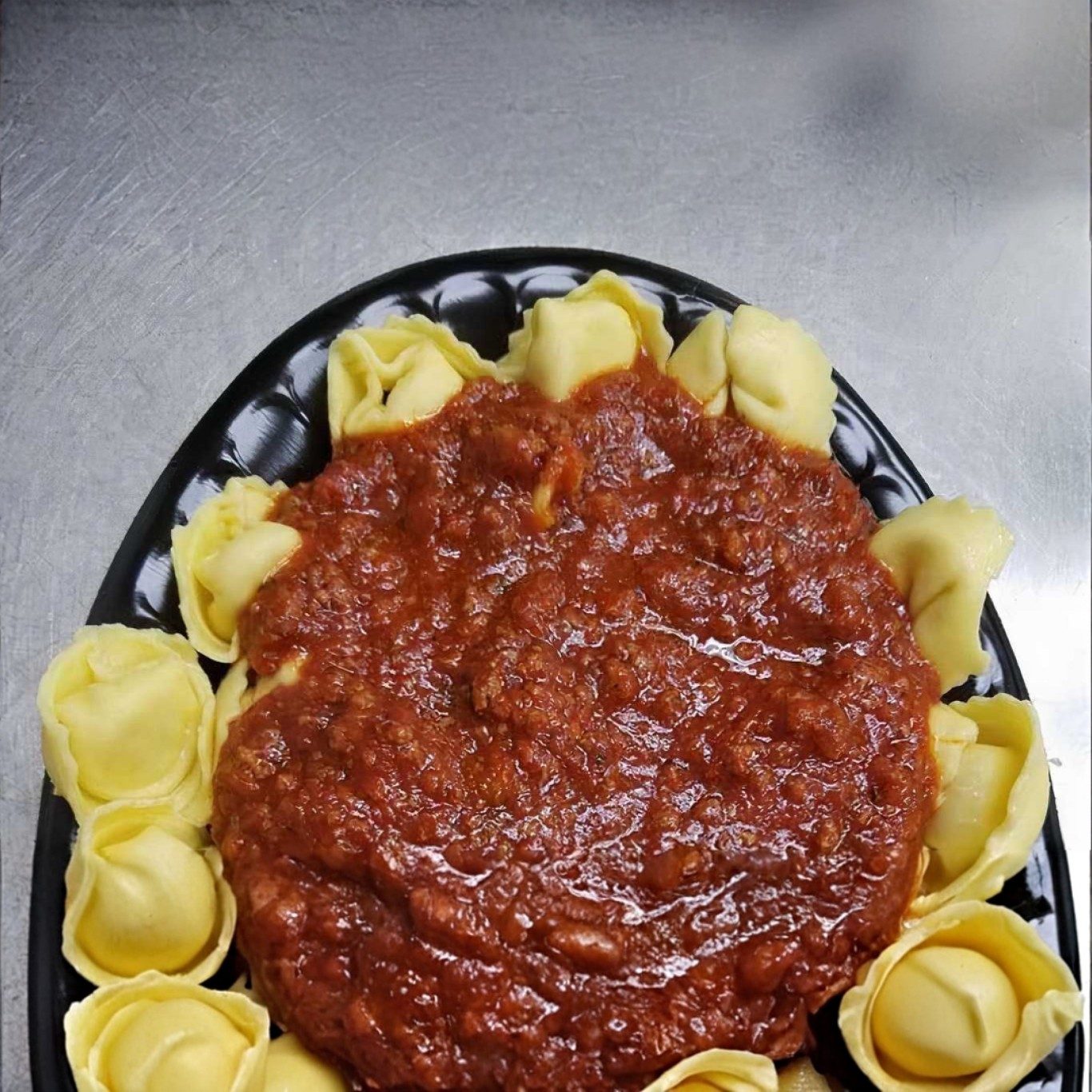 Child/Senior Tortellini with 8" Fresh Bread Lunch Special.