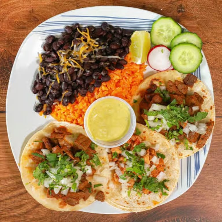 Loaded Nachos: A Mexican Fiesta