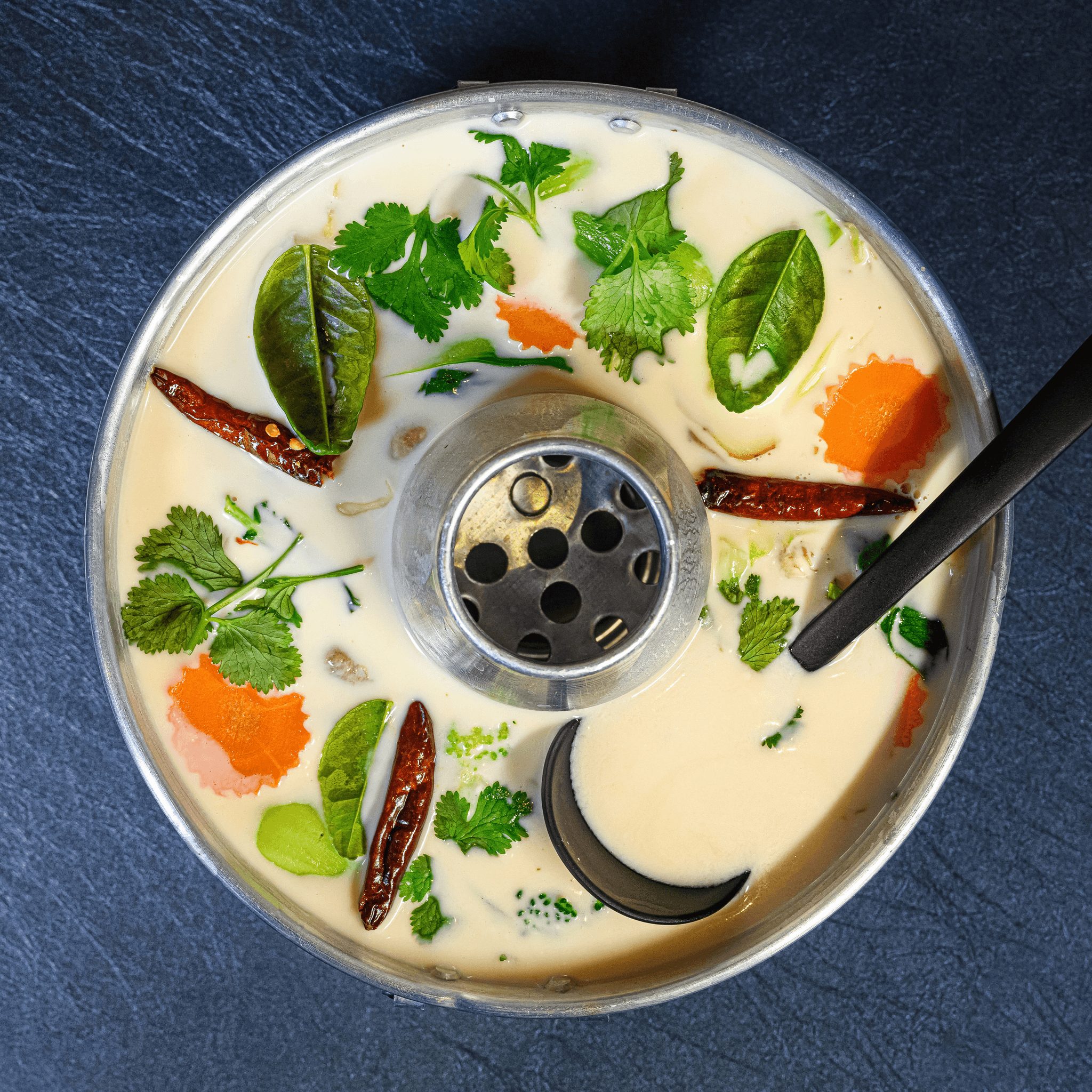 Gf - tom kha.