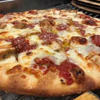 Chicken Italiano Pizza