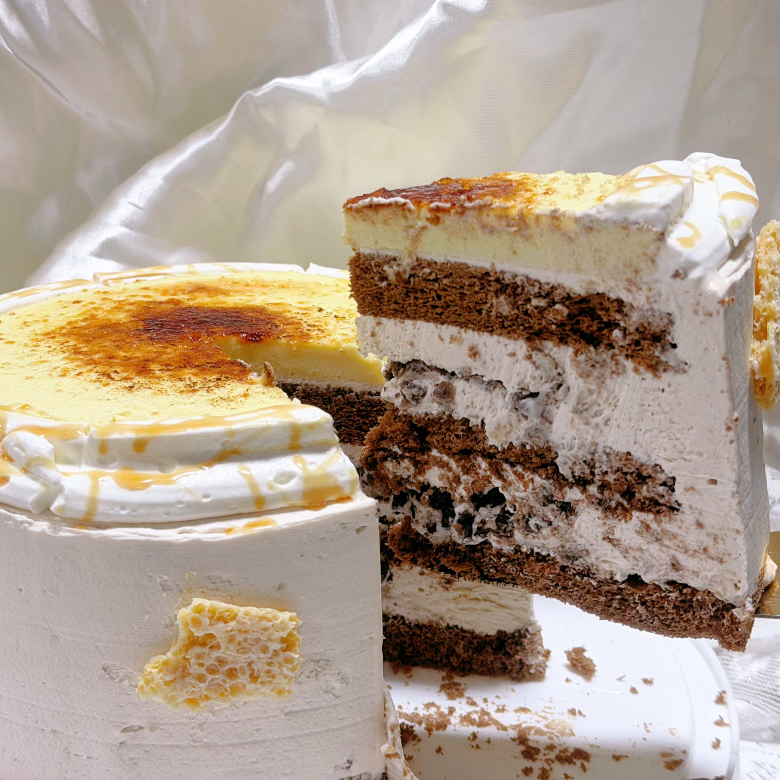 Crème Brûlée Cloud Slice 烤布蕾奶皮子切块.