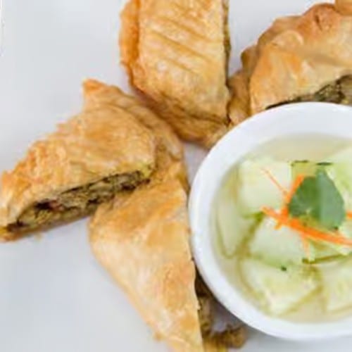 Yelow Curry Puff (4pcs).