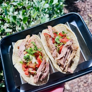 TACOS DE CARNITAS