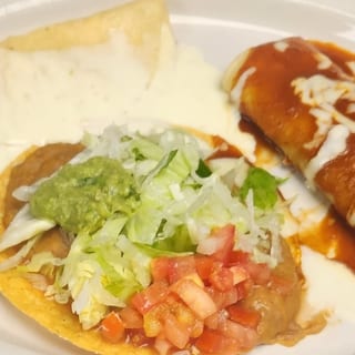 C. 1 Chalupa, 1 Cheese Taco, 1 Beef Taco & 1 Beef Enchilada