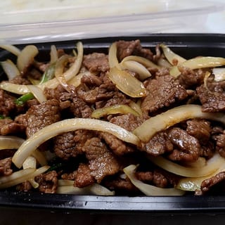 Mongolian Beef Quart size serve with rice only
