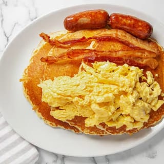 Pancakes Ala Candlelight