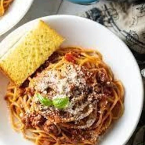 Spaghetti w/ Meat Sauce.