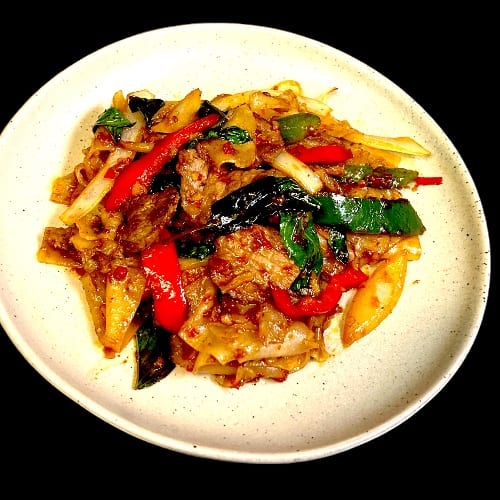 Beef Spicy Drunken Noodles.