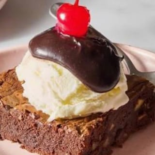 BROWNIE SUNDAE