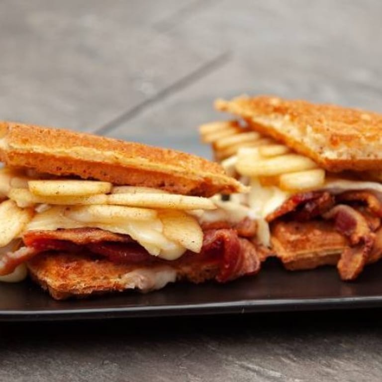 Delicious Chicken and Waffles: A Brunch Favorite