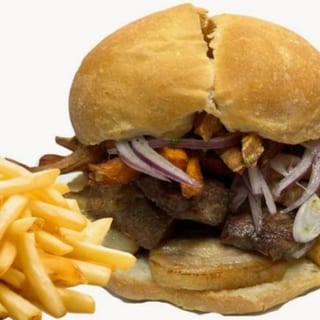 Pork Sandwich "Pan Con Chicharron"